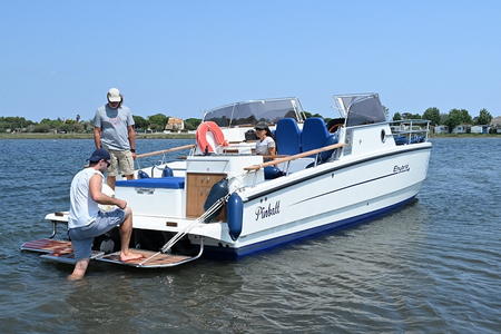 Catamaran hybride