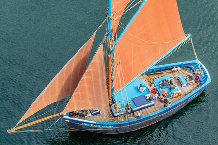 Voile traditionnelle vieux bateau Brest