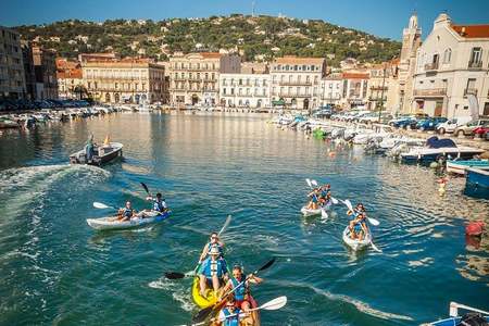 Visiter la ville de Sete en kayak