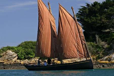 Navigation voile vieux gréement archipel Bréhat