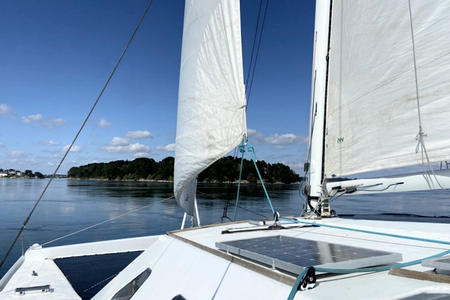 Catamaran Port-Louis rade Lorient