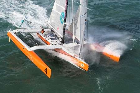 Trimaran de course Locmariaquer - 56