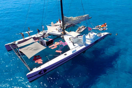 Sortie catamaran St Tropez Var 83