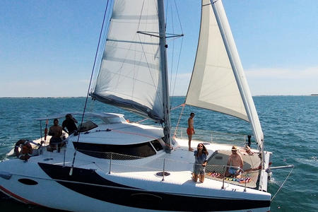 Sortie bateau voile catamaran île de Ré