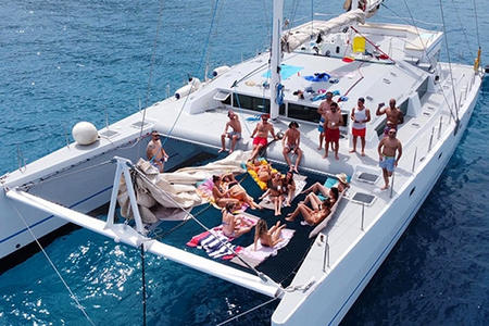 Location catamaran Frejus Méditerranée