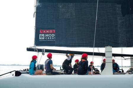 Sorties catamaran course Larmor-Baden