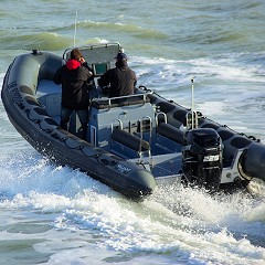 bateau moteur